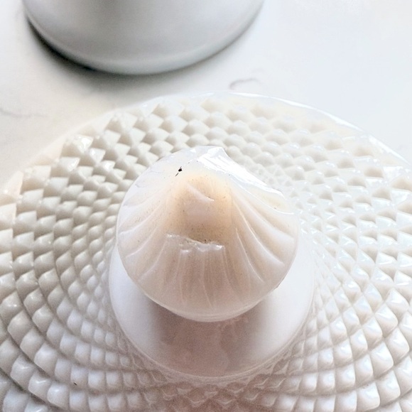 Vintage White Textured Glass Jar - Picture 4 of 5